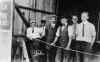 1910 Orville and Students Alabama.jpg (66456 bytes)
